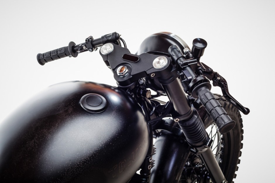 david-beckham-triumph-bonneville-11