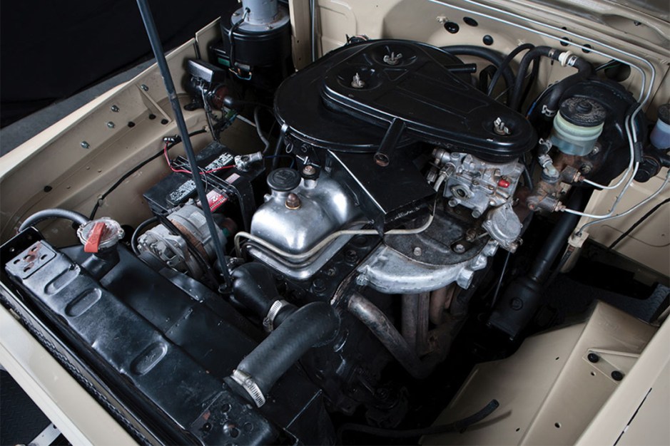 auction-block-1964-toyota-fj45-land-cruiser-pickup-2