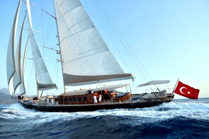 sailing-yacht-regina-main-680