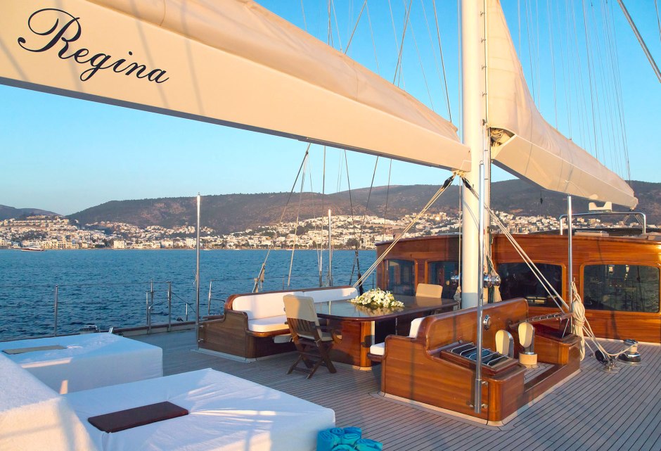 sailing-yacht-regina-midship-deck