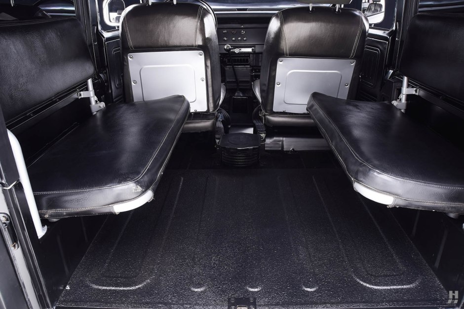 toyota-land-cruiser-fj40-23